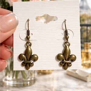 Fleur-de-Lis Dangle Earrings